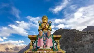 Leh Ladakh Travel Guide 2025 – Best Places, Things to Do & Travel Tips
